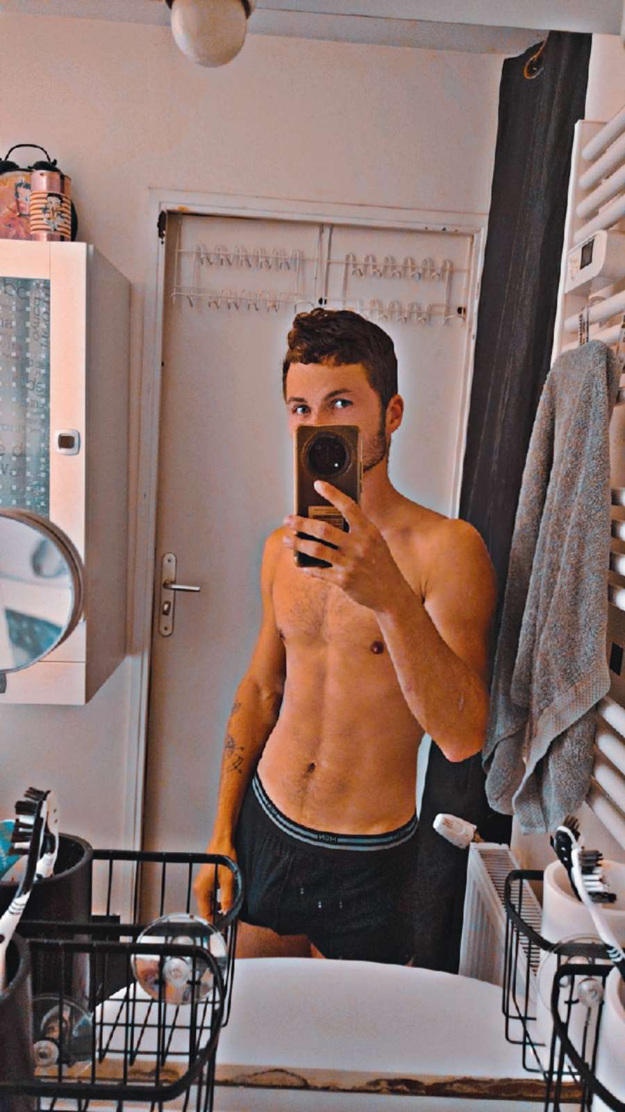 Profilo di Mehddy, 23 anni, Annuncio Sesso a Bergeggi