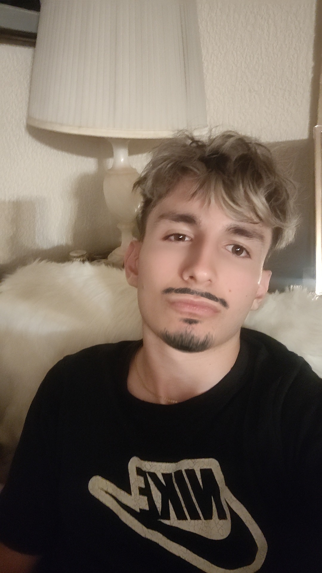 Profilo di Georges-marie, 21 anni, Annuncio Sesso a Campiglia Marittima
