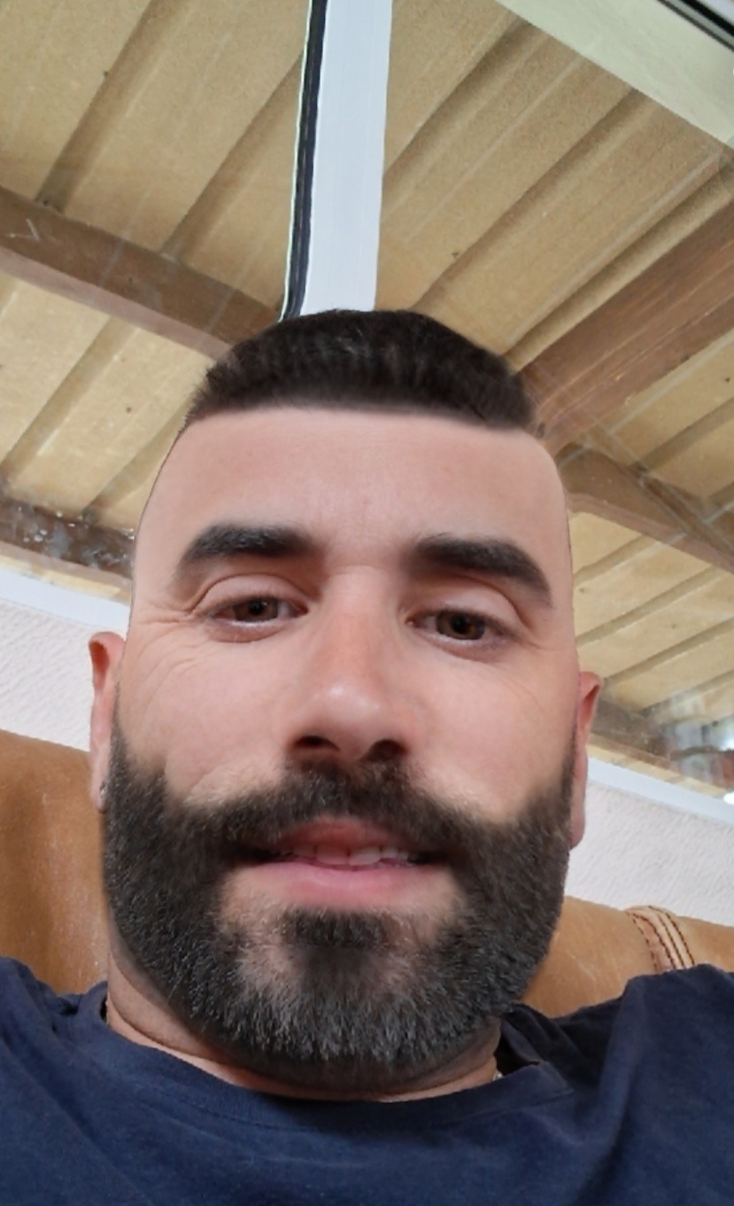Profilo di Kenjy, 37 anni, Annuncio Sesso a Aisone