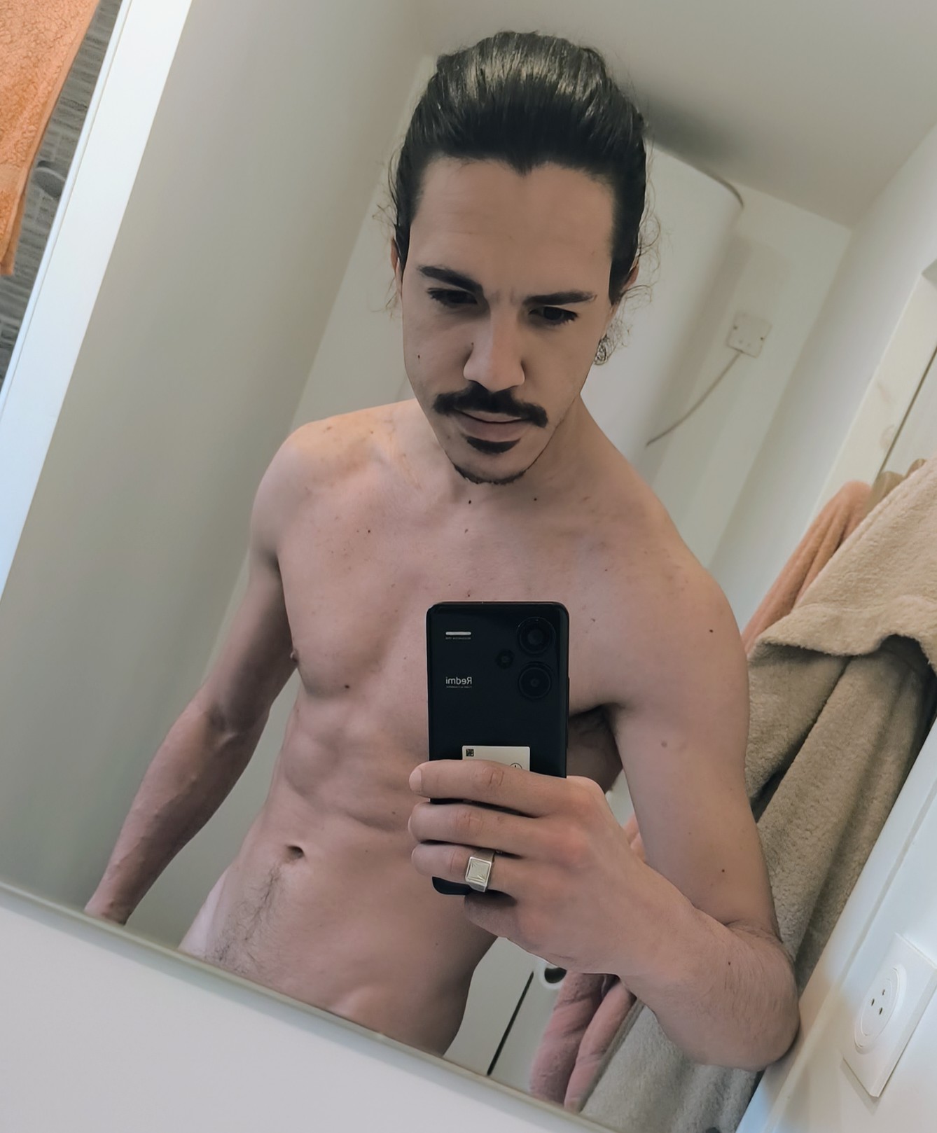 Profilo di Ziyed, 28 anni, Annuncio Sesso a Andria