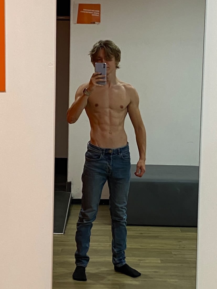 Profilo di Jean-franco, 23 anni, Annuncio Sesso a Montecopiolo