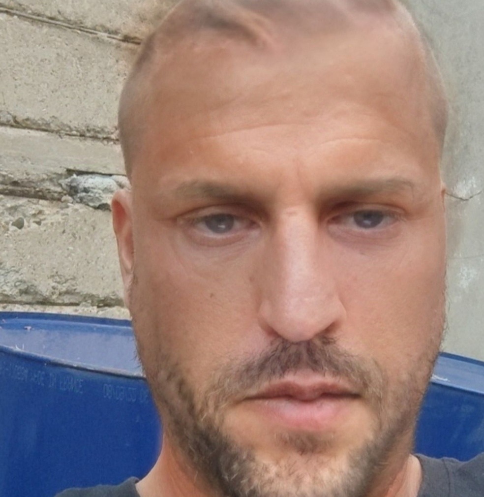 Profilo di Mathew, 48 anni, Annuncio Sesso a Cantarana