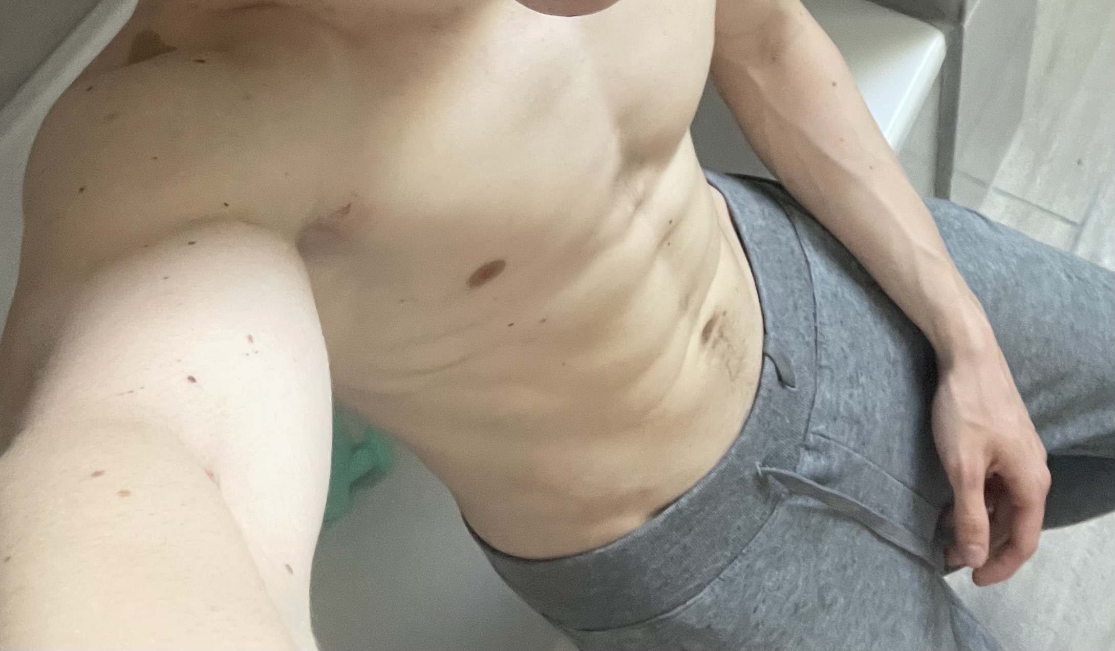 Profilo di Jeson, 22 anni, Annuncio Sesso a Bajardo