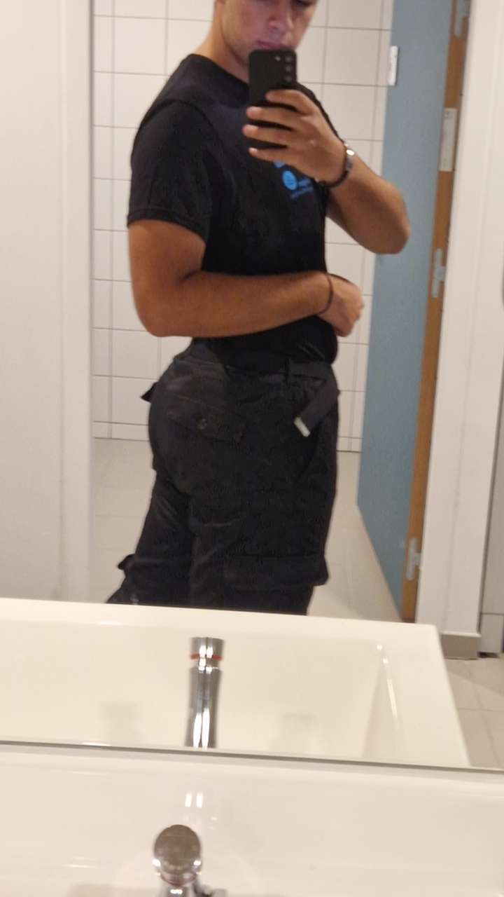 Profilo di Youry, 19 anni, Annuncio Sesso a Calice al Cornoviglio