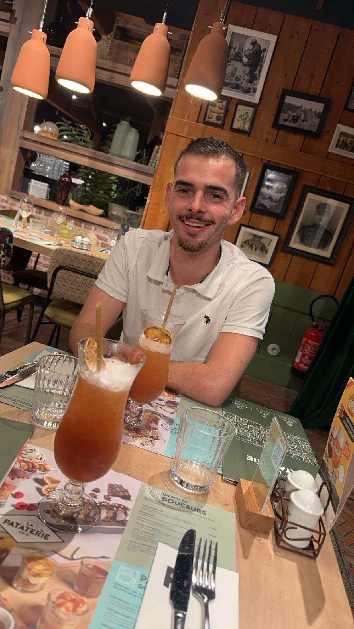Profilo di Devris, 23 anni, Annuncio Sesso a Valmozzola