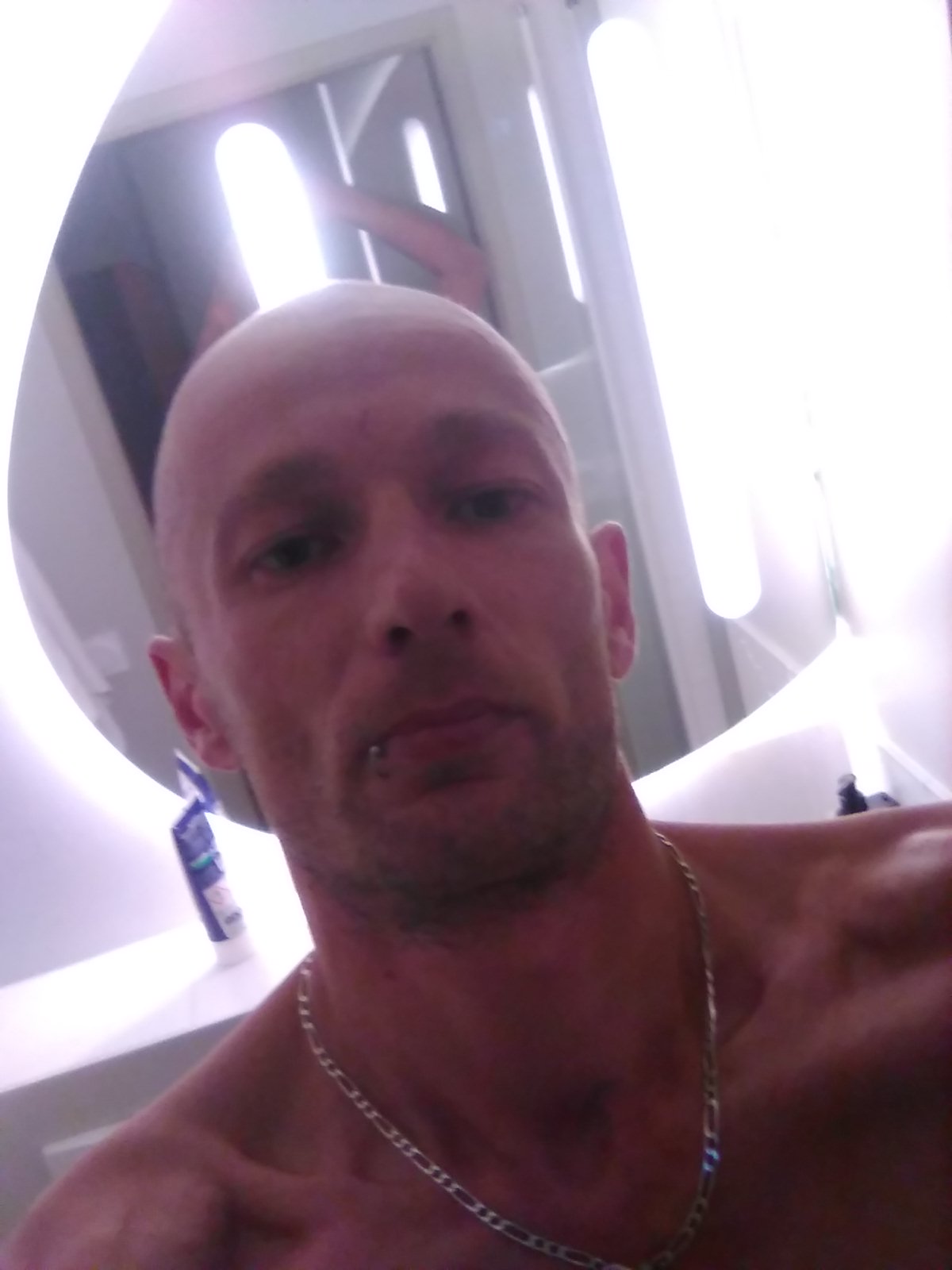 Profilo di Numan, 41 anni, Annuncio Sesso a Attimis