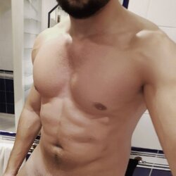 Profilo di Erhard, 30 anni, Annuncio Sesso a Bari