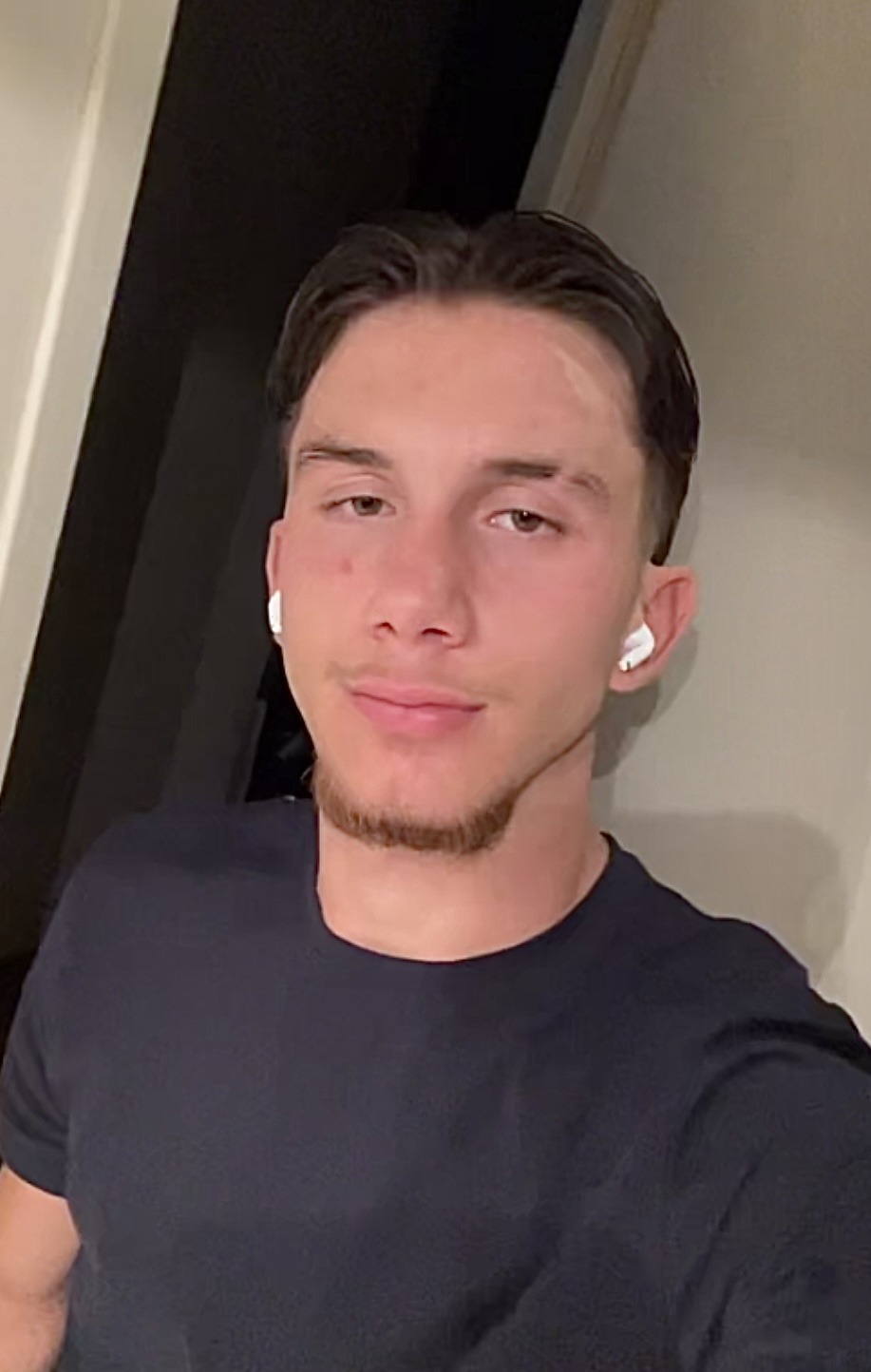 Profilo di Ubaldo, 20 anni, Annuncio Sesso a Avetrana