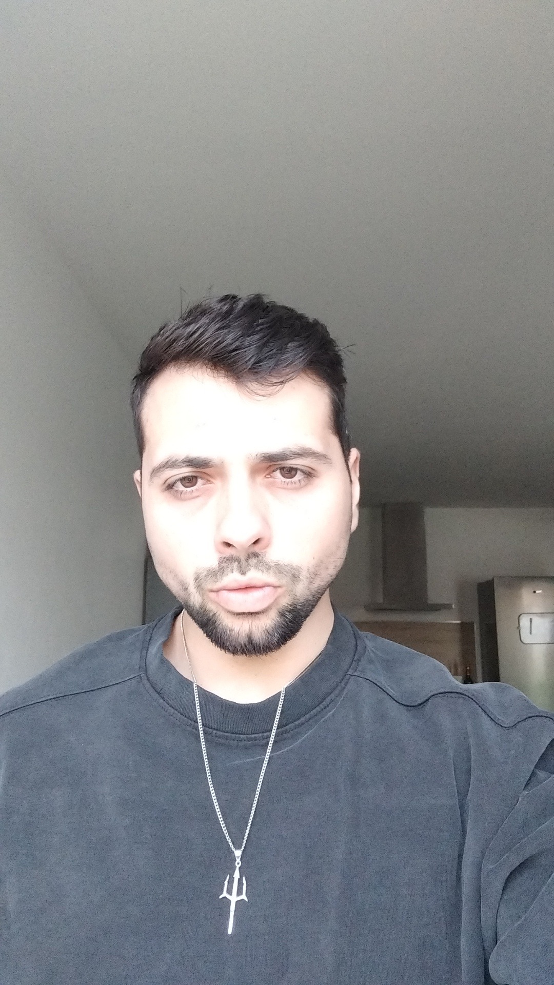 Profilo di Lev, 26 anni, Annuncio Sesso a Briaglia