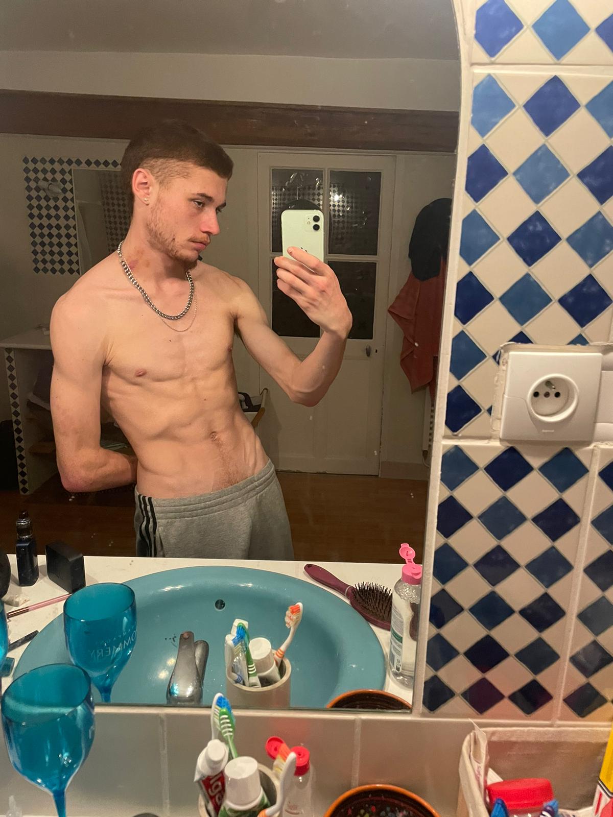 Profilo di Stanislas, 21 anni, Annuncio Sesso a Accadia