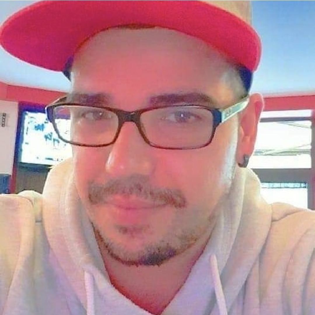 Profilo di Airon, 38 anni, Annuncio Sesso a Bagnone