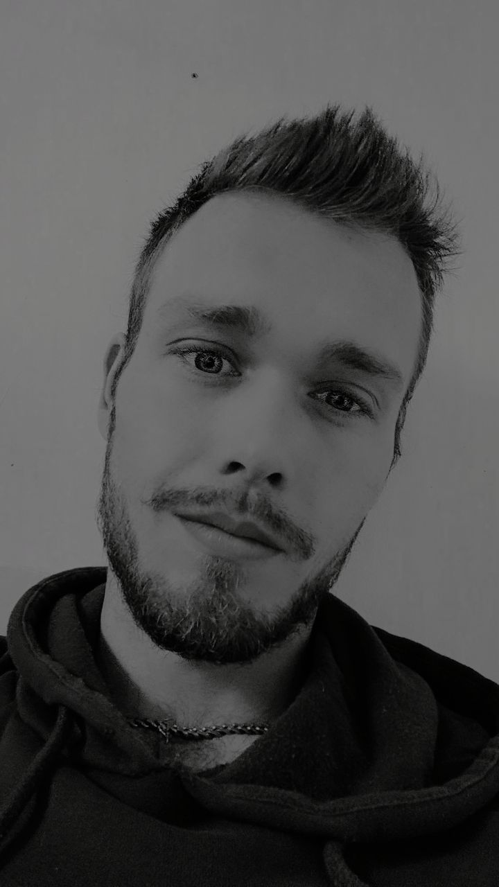 Profilo di Peter, 32 anni, Annuncio Sesso a Antignano